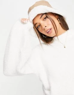 Wednesday's Girl Oversized Jumper In Fluffy Knit For Women White -Wednesday's Girl Sales 2022 unnamed file 1007