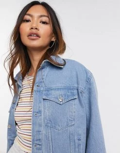 Wednesday's Girl Oversized Denim Jacket In Light Wash For Women Light Wash Blue -Wednesday's Girl Sales 2022 unnamed file 1092