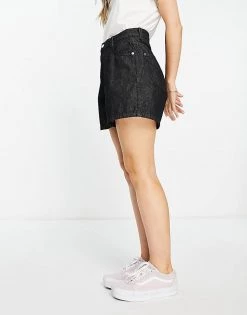 Wednesday's Girl High Waist Mom Shorts In Black Wash Denim For Women Black Denim -Wednesday's Girl Sales 2022 unnamed file 1273