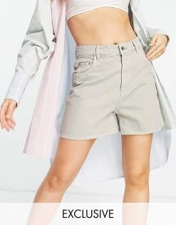 Wednesday's Girl High Waist Mom Shorts In Stone Wash Denim For Women -Wednesday's Girl Sales 2022 unnamed file 1289