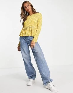 Wednesday's Girl Relaxed Smock Top With Peplum Hem In Ditsy Floral Print For Women Mustard Floral -Wednesday's Girl Sales 2022 unnamed file 1378