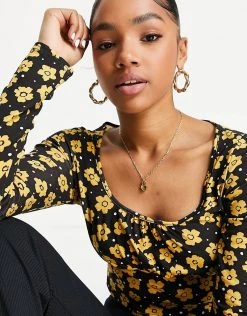 Wednesday's Girl Long Sleeve Crop Top With Ruched Bust In Yellow Floral For Women Black -Wednesday's Girl Sales 2022 unnamed file 1507