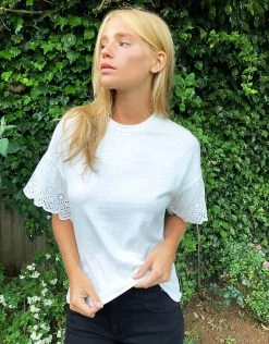 Wednesday's Girl Relaxed T-shirt With Broderie Trim Sleeves For Women White -Wednesday's Girl Sales 2022 unnamed file 1558