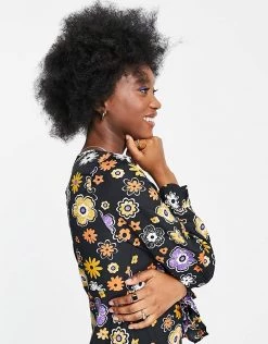 Wednesday's Girl Fit Flare Mini Tea Dress In 70s Floral Print For Women Retro Floral -Wednesday's Girl Sales 2022 unnamed file 182