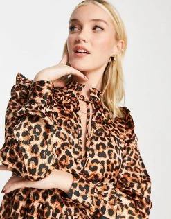 Wednesday's Girl High Neck Midi Smock Dress With Frill Detail In Leopard For Women -Wednesday's Girl Sales 2022 unnamed file 222