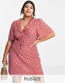 Wednesday's Girl Curve Ruched Front V-neck Flippy Tea Dress In Red Ditsy For Women