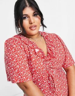 Wednesday's Girl Curve Ruched Front V-neck Flippy Tea Dress In Red Ditsy For Women -Wednesday's Girl Sales 2022 unnamed file 238