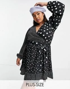 Wednesday's Girl Curve Mini Wrap Tea Dress In Mix Spot Print For Women