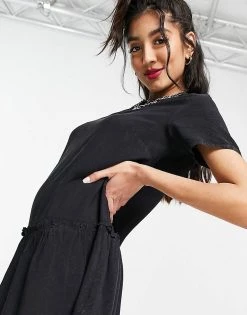 Wednesday's Girl Mini Smock Dress With Peplum Hem In Vintage Wash Denim For Women Washed Black Denim -Wednesday's Girl Sales 2022 unnamed file 412