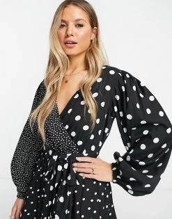 Wednesday's Girl Mini Wrap Tea Dress In Mix Spot Print For Women -Wednesday's Girl Sales 2022 unnamed file 508