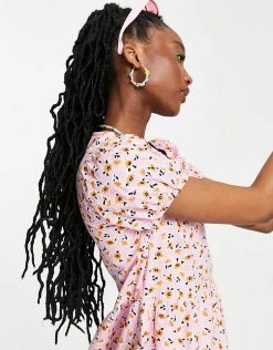 Wednesday's Girl Maxi Dress With Puff Sleeves And Full Skirt In Pretty Floral For Women Pink Red Floral -Wednesday's Girl Sales 2022 unnamed file 547