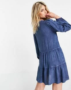Wednesday's Girl Mini Smock Dress With Tiered Skirt In Denim For Women Indigo Denim -Wednesday's Girl Sales 2022 unnamed file 566