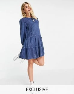 Wednesday's Girl Mini Smock Dress With Tiered Skirt In Denim For Women Indigo Denim -Wednesday's Girl Sales 2022 unnamed file 569