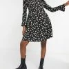Wednesday's Girl Maternity Mini Smock Dress In Daisy Print For Women Black Daisy 1 Wednesday's Girl Maternity Mini Smock Dress In Daisy Print For Women Black Daisy -Wednesday's Girl Sales 2022 unnamed file 575