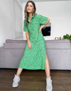 Wednesday's Girl Relaxed Midi Shirt Dress In Ditsy Floral For Women Green Floral -Wednesday's Girl Sales 2022 unnamed file 643