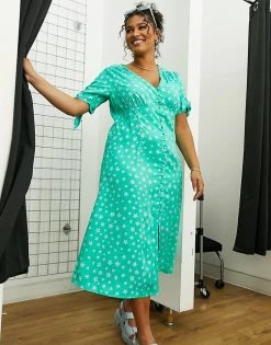 Wednesday's Girl Curve V-neck Midi Tea Dress In Green Floral For Women Green Blue Floral -Wednesday's Girl Sales 2022 unnamed file 68