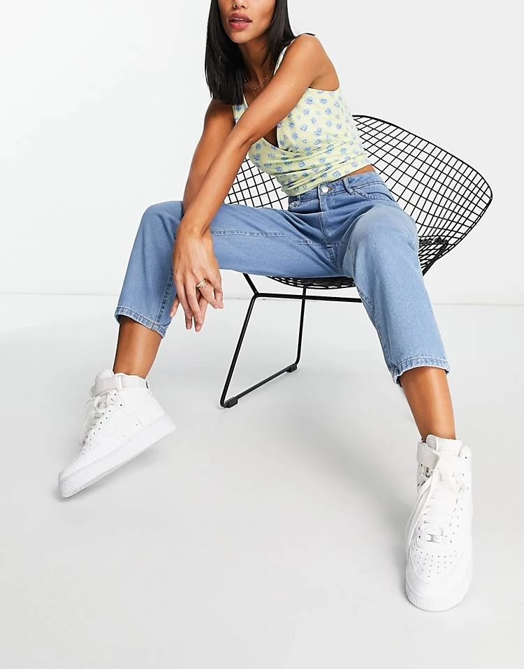 Wednesday's Girl Mom Jeans In Light Wash For Women Light Wash Denim 3 Wednesday's Girl Mom Jeans In Light Wash For Women Light Wash Denim