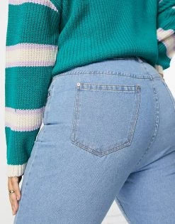 Wednesday's Girl Curve Mom Jeans In Light Wash For Women Light Wash Blue -Wednesday's Girl Sales 2022 unnamed file 812