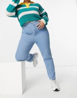 Wednesday's Girl Curve Mom Jeans In Light Wash For Women Light Wash Blue -Wednesday's Girl Sales 2022 unnamed file 813