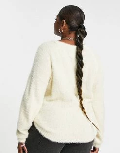 Wednesday's Girl Curve Jumper In Fluffy Cable Knit For Women Cream -Wednesday's Girl Sales 2022 unnamed file 892