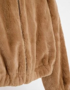 Wednesday's Girl Oversized Hoodie In Faux Fur For Women Tan -Wednesday's Girl Sales 2022 unnamed file 898
